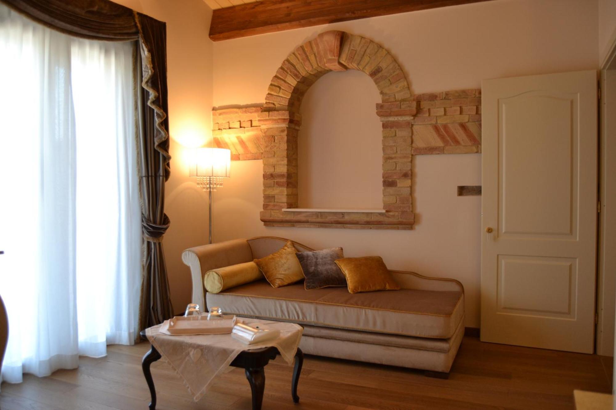 Agriturismo De Luca Mozzagrogna Exterior foto