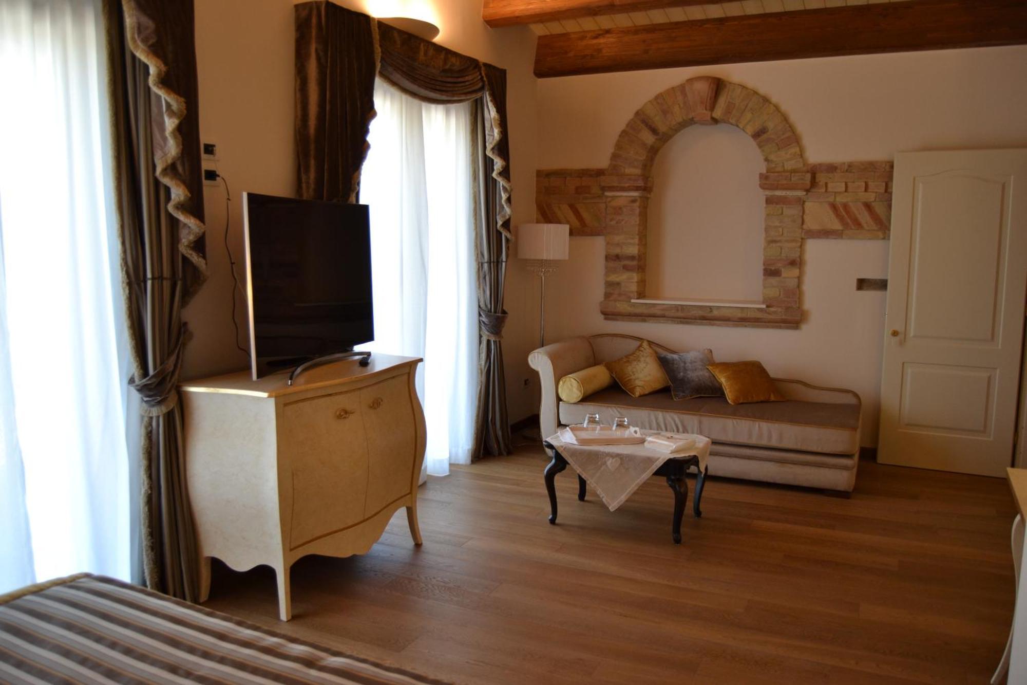 Agriturismo De Luca Mozzagrogna Exterior foto